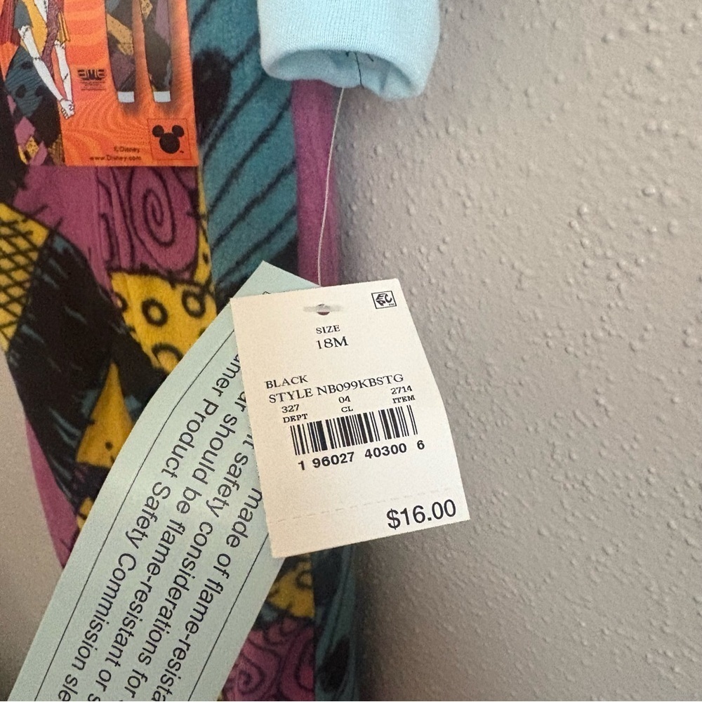 Disney NBC Sally Patchwork Fleece Zip Up Sleeper with Hat - NWT - Picture 3 of 5